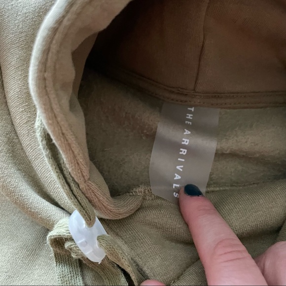 The Arrivals cropped hoodie - Picture 5 of 5